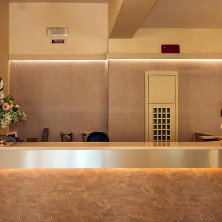 Lido Hotel 3*