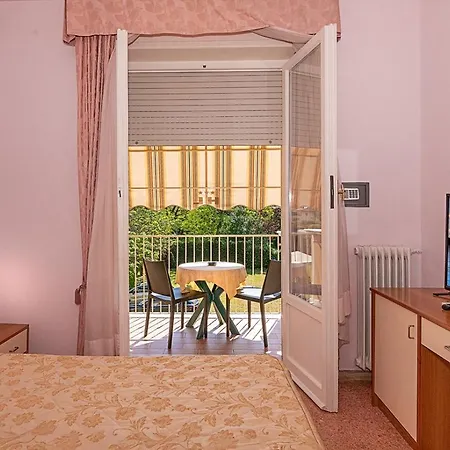 Hotel Lido 3*
