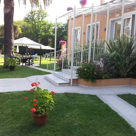 Lido Hotel 3*